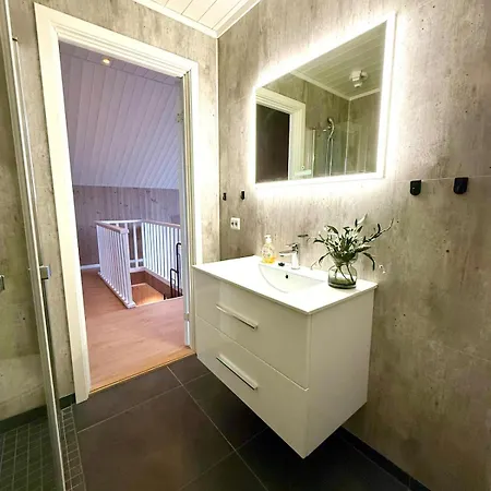 Kb - Nordic Luxury Rorbu With Jacuzzi Willa Stamsund
