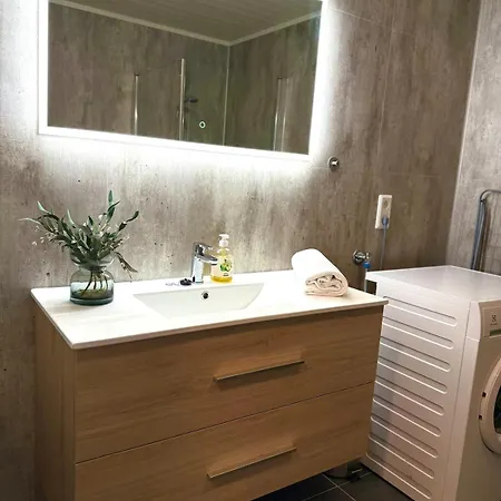 Willa Kb - Nordic Luxury Rorbu With Jacuzzi Stamsund